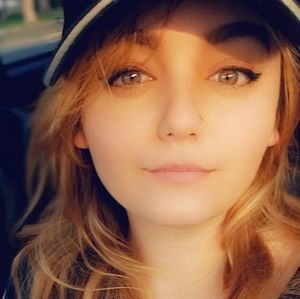 Meet your Posher, Lucy